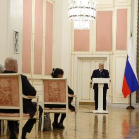 Председатель Правительства России Михаил Мишустин вручил премии Правительства в области науки и техники 27 ноября 2024 г. Фотография: Правительство России